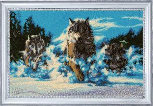 Bead Embroidery Kit Butterfly 651 Pack of Wolves 24 х 37 см